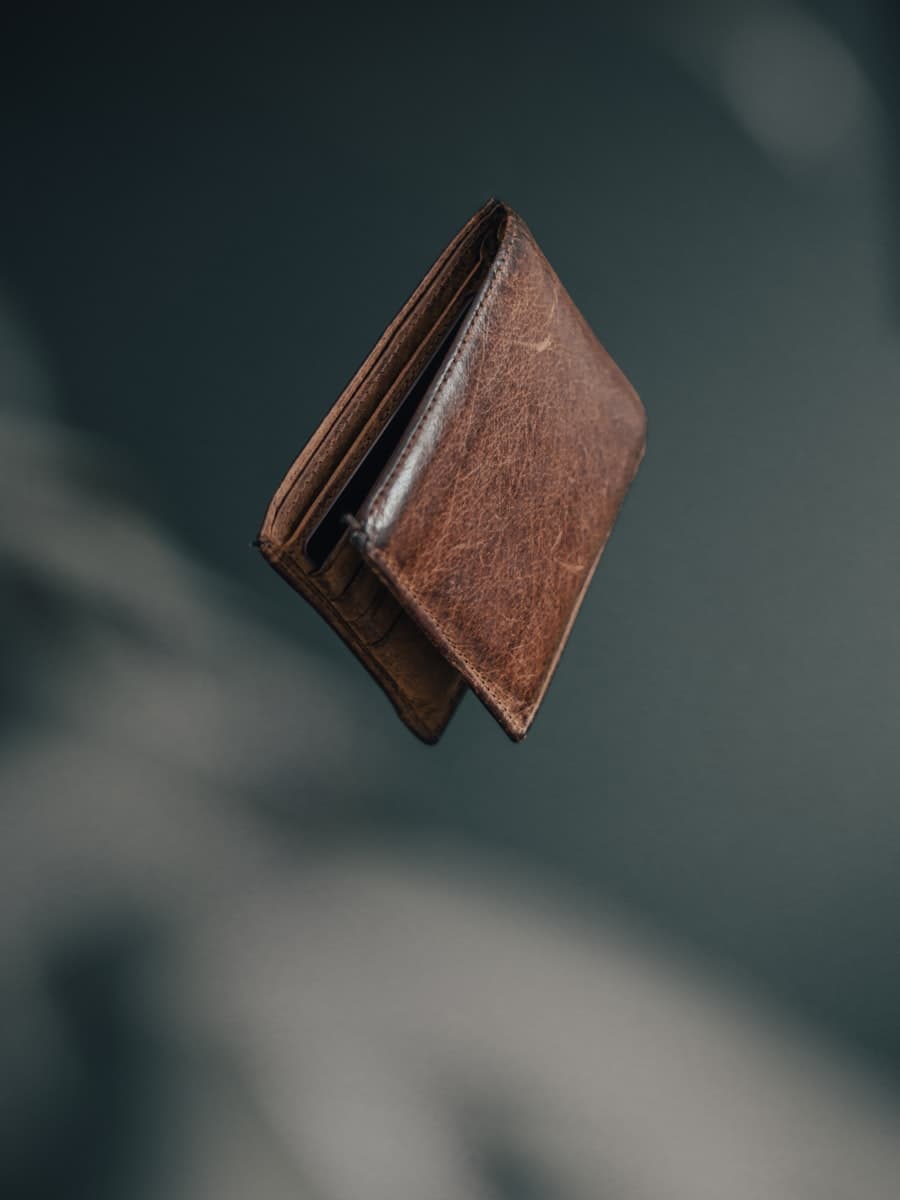 Leather Bifold Wallet — Cognac